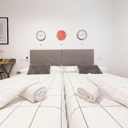 Apartamento Charming With Terrace Soria