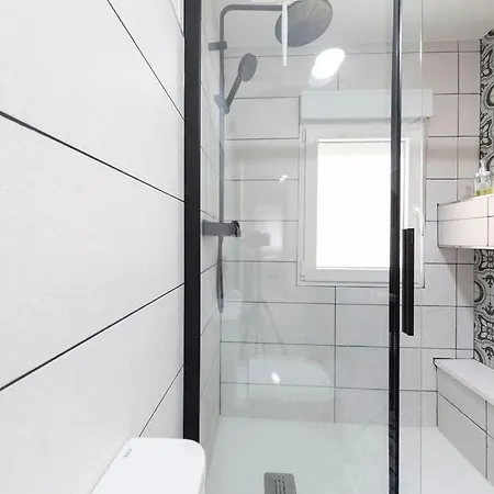 Charming With Terrace Apartamento *